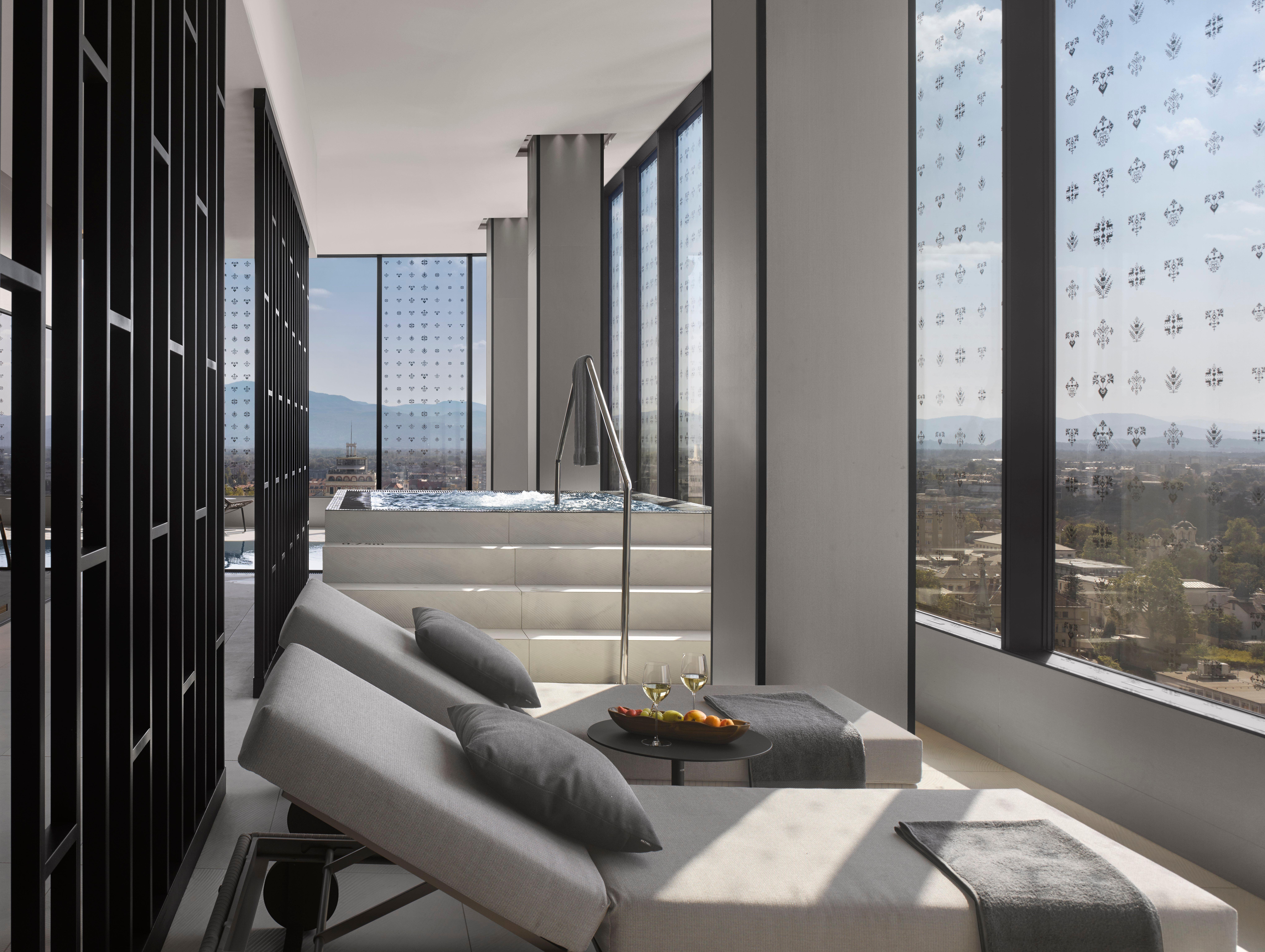 Hotel Intercontinental - Ljubljana By Ihg Esterno foto The spa at the Ritz-Carlton, Downtown, Los Angeles