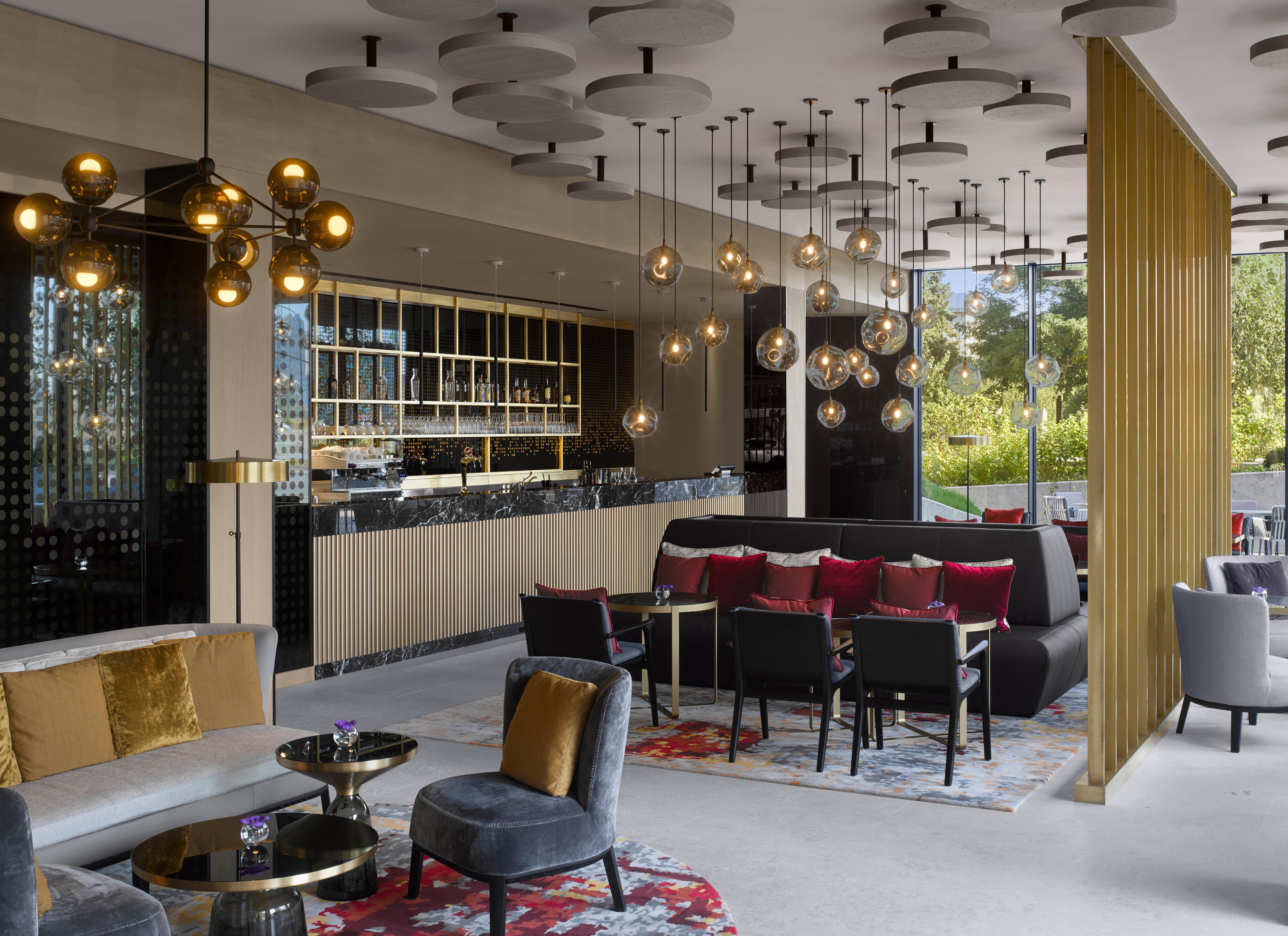 Hotel Intercontinental - Ljubljana By Ihg Esterno foto The Lounge at London Heathrow Airport